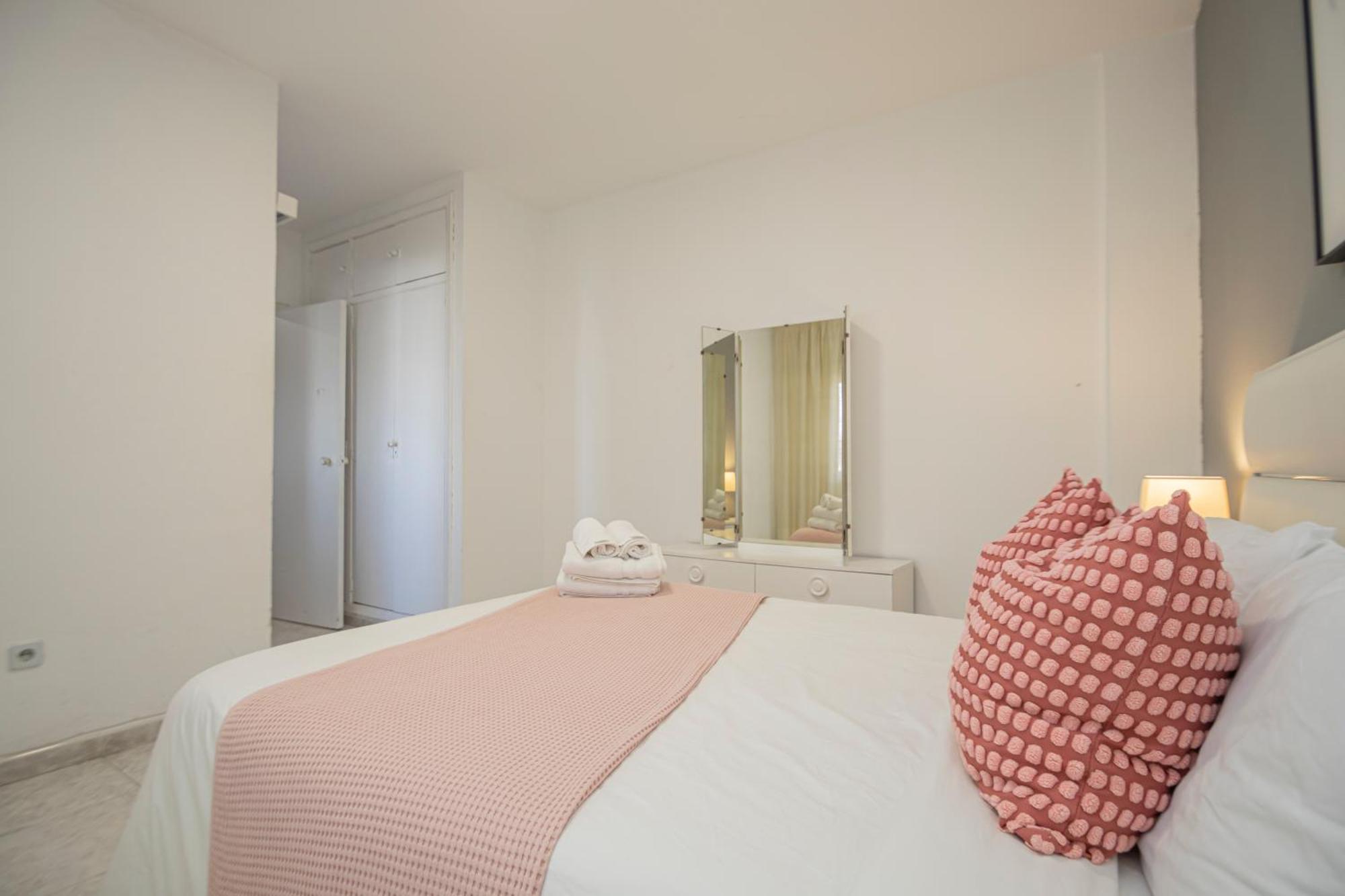 Ferienwohnung Perfect Getaway In Triana - 15M Walk Giralda Sevilla Exterior foto