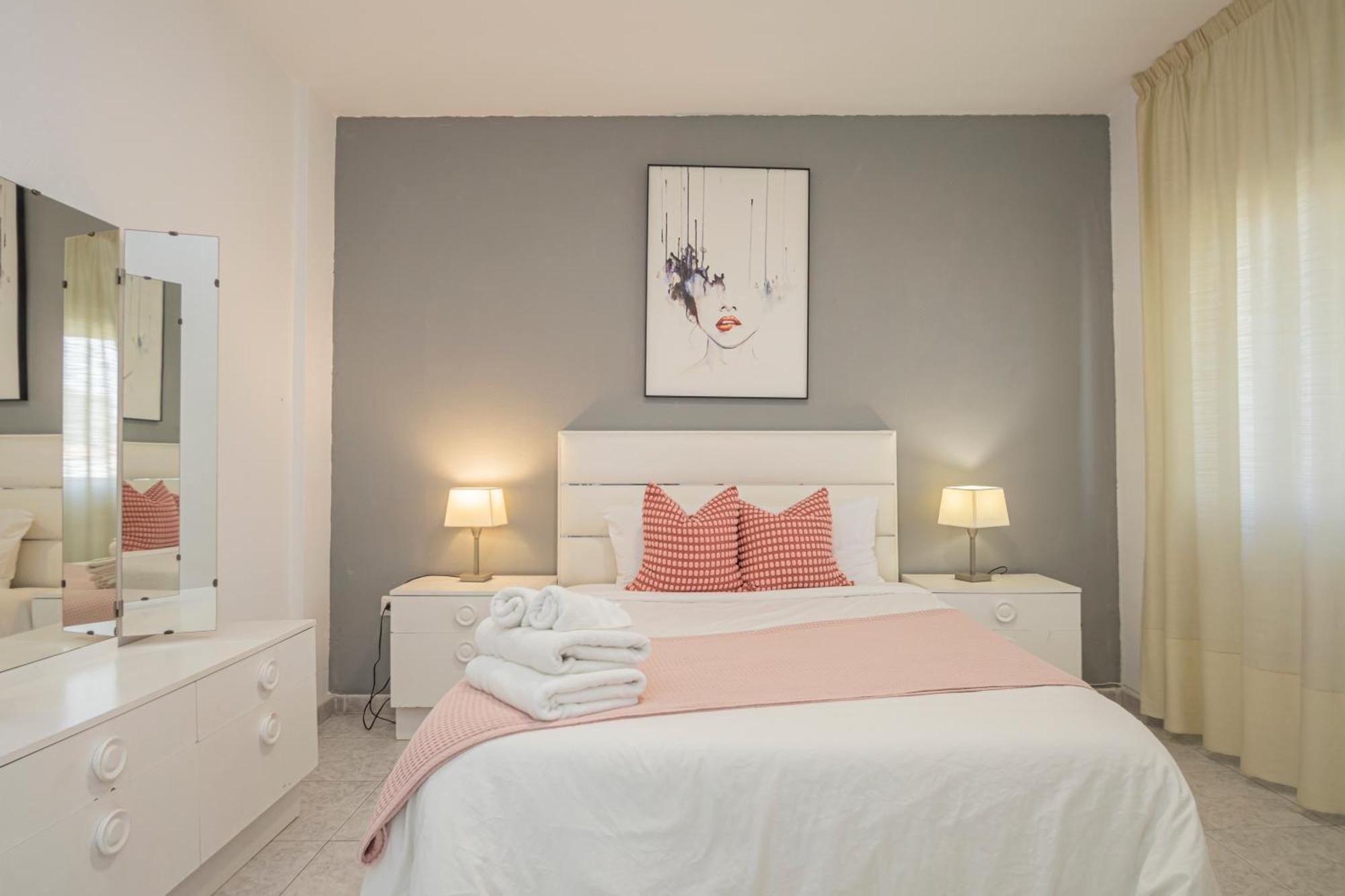 Ferienwohnung Perfect Getaway In Triana - 15M Walk Giralda Sevilla Exterior foto